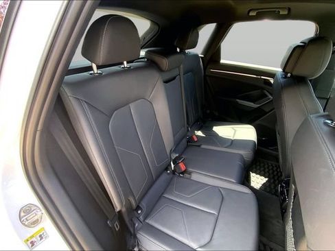 Certified 2025 Audi Q3 2.0T Premium w/ Convenience Package AWD/4WD image 19