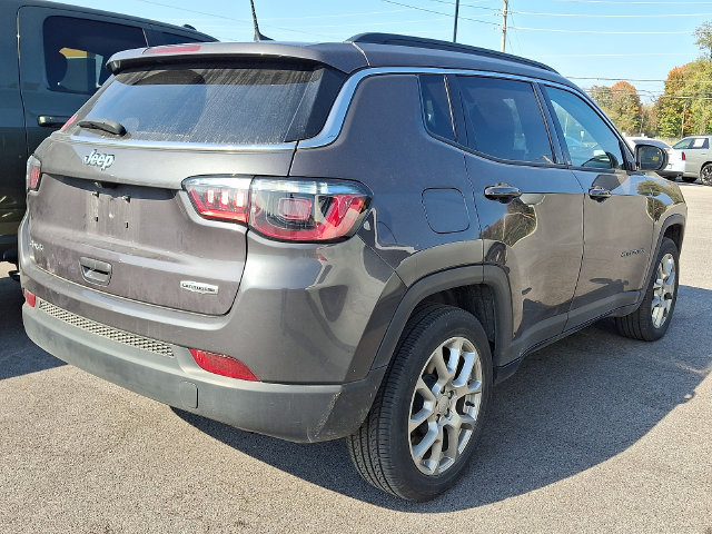 Used 2024 Jeep Compass Latitude AWD/4WD image 5