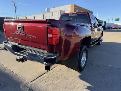 Used 2015 GMC Sierra 3500 SLE w/ SLE Preferred Package image 4