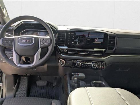 New 2025 GMC Sierra 1500 Elevation image 3
