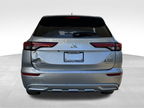 Used 2022 Mitsubishi Outlander SEL image 6
