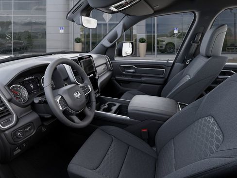 New 2026 RAM 1500 4x4 Crew Cab image 22