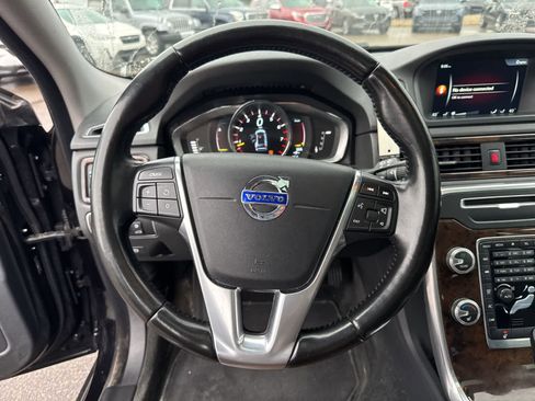 Used 2016 Volvo XC70 T5 Premier image 19