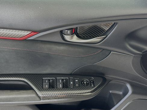Used 2017 Honda Civic Type R image 24