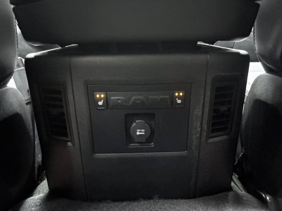 Used 2015 RAM 1500 Laramie w/ Convenience Group AWD/4WD image 34