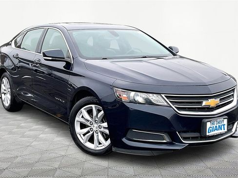 Used 2016 Chevrolet Impala LT w/ Convenience Package image 3