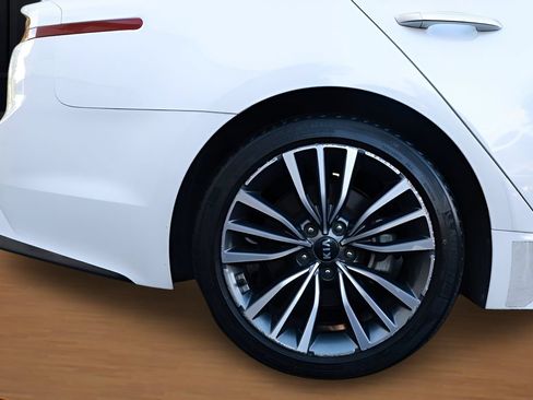 Used 2019 Kia Stinger Premium RWD image 15