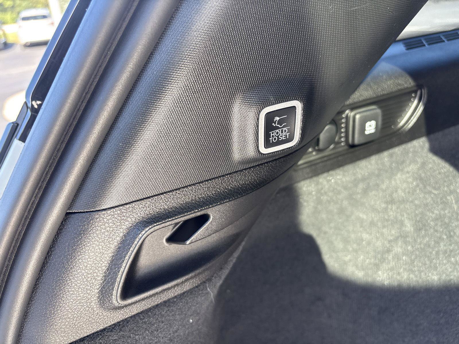 Used 2025 Jeep Grand Cherokee Summit AWD/4WD image 12