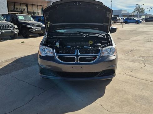 Used 2020 Dodge Grand Caravan SE w/ UConnect Hands-Free Group image 68