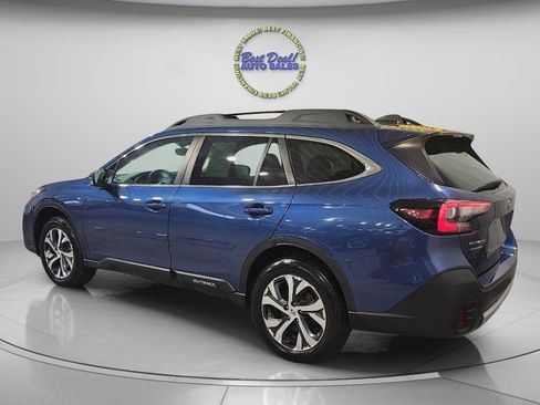 Used 2022 Subaru Outback Limited AWD/4WD image 3