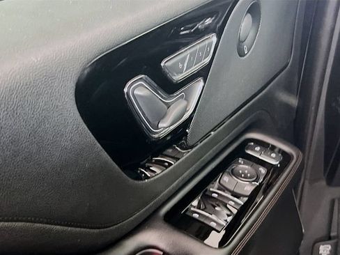Used 2020 Lincoln Aviator Reserve RWD image 16