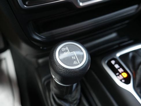 Used 2020 Jeep Wrangler Sport AWD/4WD image 18