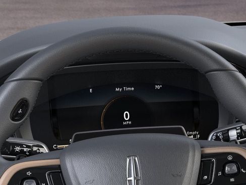New 2023 Lincoln Corsair Reserve w/ Equipment Group 202A AWD/4WD image 13