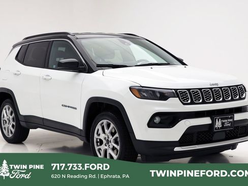 Used 2025 Jeep Compass Limited AWD/4WD image 1