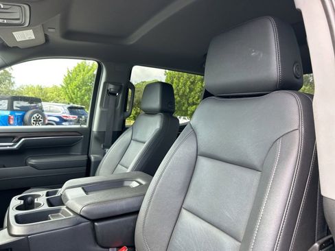 Used 2025 GMC Sierra 1500 SLT image 15