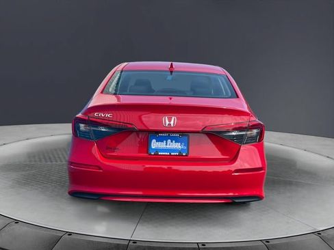 Used 2023 Honda Civic LX image 4