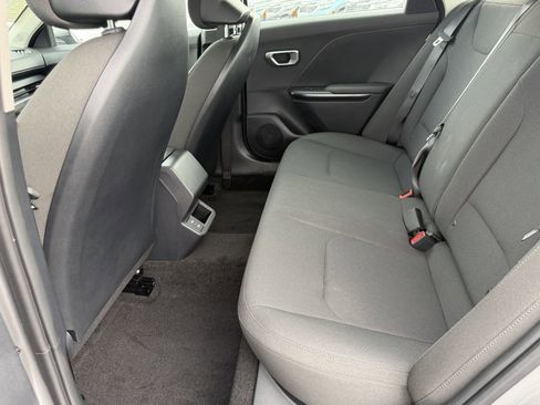 New 2026 Kia K4 FWD image 18