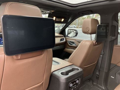 Used 2023 Chevrolet Tahoe High Country image 29