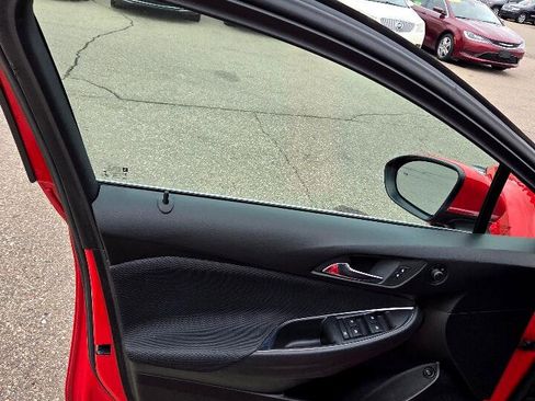 Used 2016 Chevrolet Cruze LT w/ Convenience Package image 10