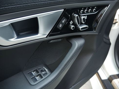 Used 2017 Jaguar F-TYPE S AWD/4WD image 18