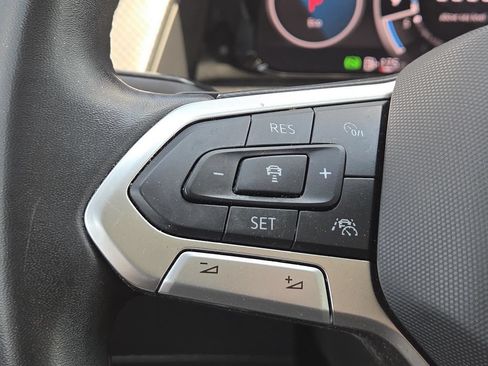 Used 2024 Volkswagen Atlas Peak Edition SE AWD/4WD image 30