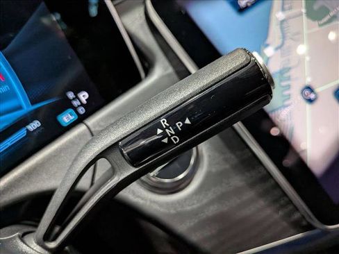 Used 2026 Mercedes-Benz E 53 AMG 4MATIC Sedan image 16