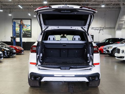 Used 2023 BMW X5 xDrive40i w/ M Sport Package image 23