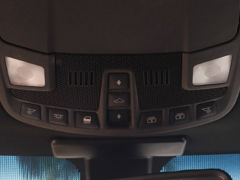 Used 2016 Ford F150 Platinum w/ Equipment Group 701A Luxury image 29