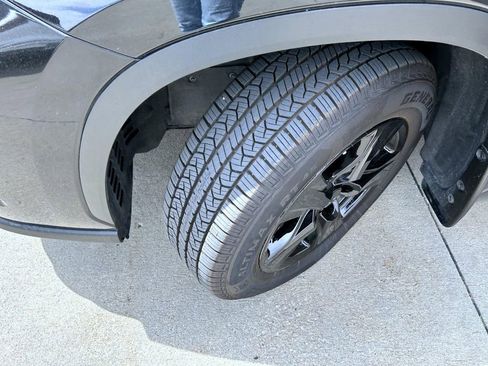 Used 2023 Toyota Highlander LE image 26