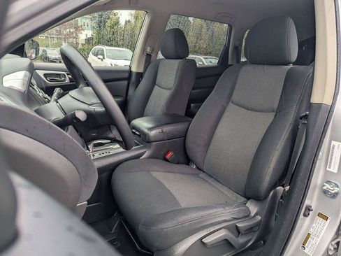 Used 2020 Nissan Pathfinder S AWD/4WD image 25