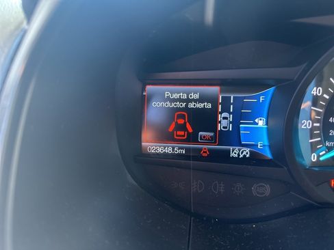 Used 2024 Ford Edge SEL w/ Convenience Package image 7