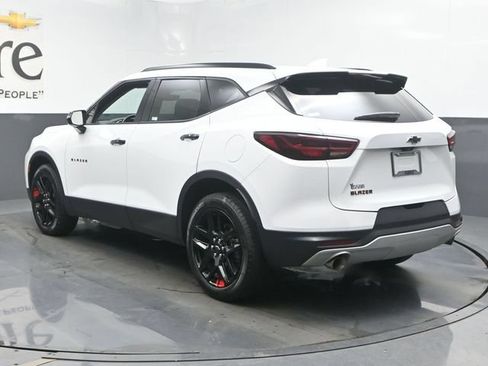 Used 2024 Chevrolet Blazer LT w/ Sound & Technology Package FWD image 37