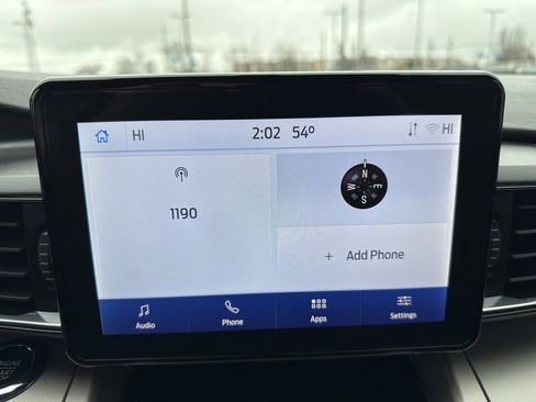 Used 2022 Ford Explorer XLT w/ Equipment Group 202A image 12