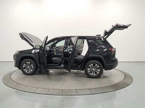 New 2026 Chevrolet Equinox LT w/ Convenience Package II image 13