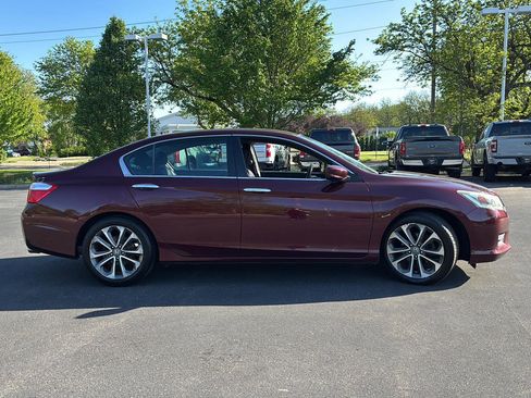 Used 2015 Honda Accord Sport image 17