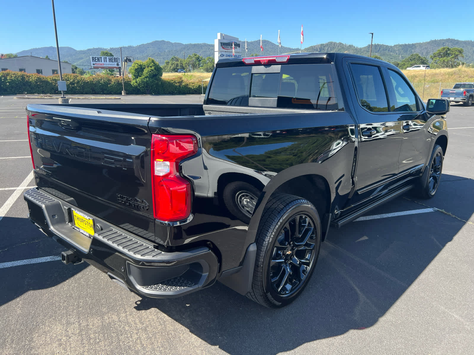 New 2026 Chevrolet Silverado 1500 High Country w/ High Country Premium Package AWD/4WD image 6