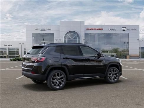 New 2026 Jeep Compass Limited image 4