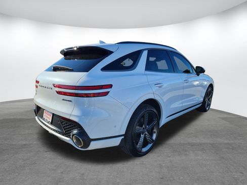 Used 2023 Genesis GV70 3.5T Sport w/ Sport Prestige Package image 5
