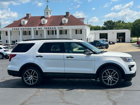 Used 2018 Ford Explorer Sport w/ Equipment Group 401A AWD/4WD image 5