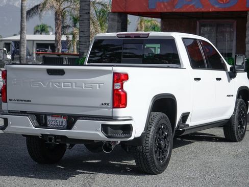 Used 2022 Chevrolet Silverado 2500 LTZ w/ LTZ Plus Package AWD/4WD image 12