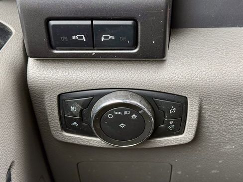 Used 2021 Ford F250 XLT w/ XLT Premium Package image 21