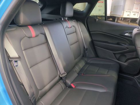 Certified 2025 Chevrolet Trax RS w/ Driver Confidence Package image 27