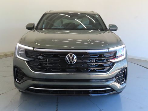 New 2026 Volkswagen Atlas Cross Sport SEL Premium R-Line AWD/4WD image 10