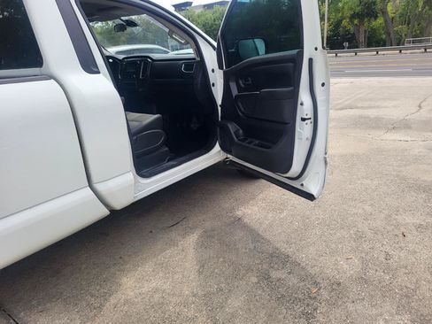 Used 2019 Nissan Titan S RWD image 22
