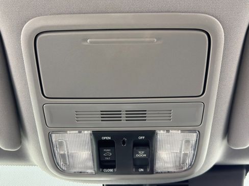 Used 2021 Honda Pilot Special Edition image 34