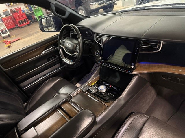 Used 2023 Jeep Grand Wagoneer 4WD image 14