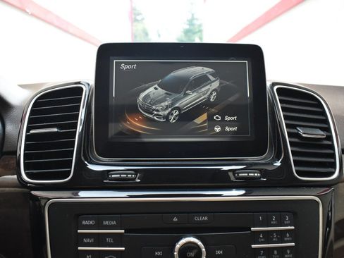 Used 2018 Mercedes-Benz GLE 350 image 28