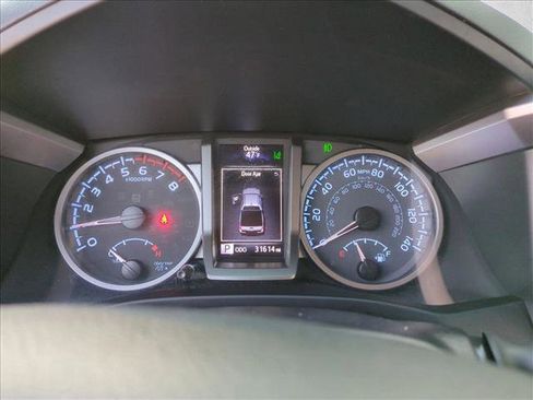 Certified 2022 Toyota Tacoma SR5 image 11