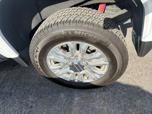 Used 2020 GMC Sierra 2500 Denali w/ Denali Ultimate Package image 9