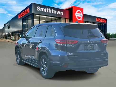 Used 2018 Toyota Highlander XLE image 6